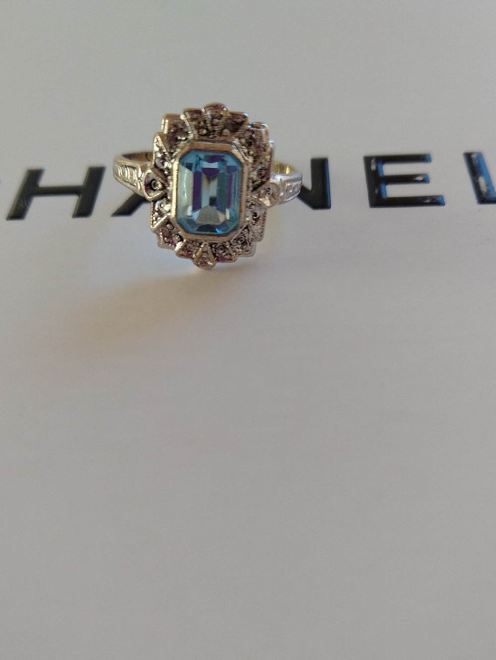 Vintage Aqua Blue 💙 Stone Ring